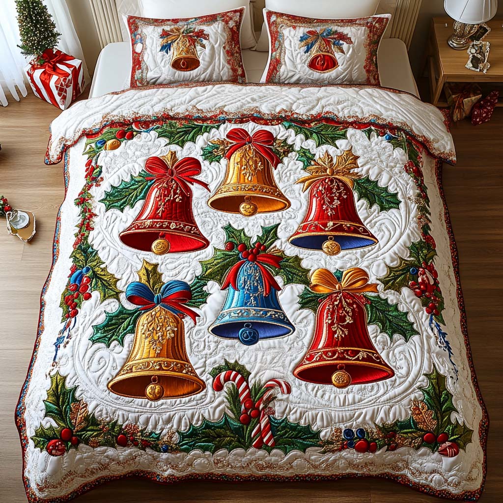Holiday Spirit 3-Piece Quilted Bedding Set - Single (59" x 70")