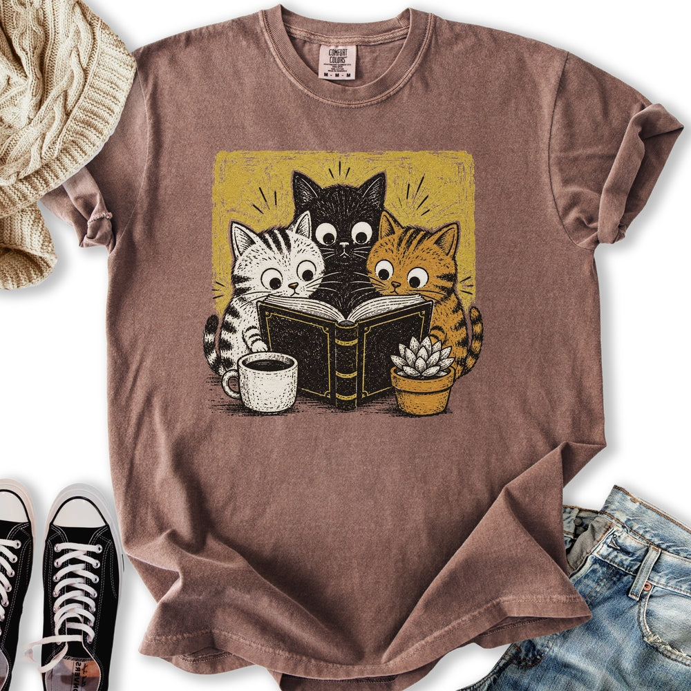 Kittens Reading Relaxed Tee