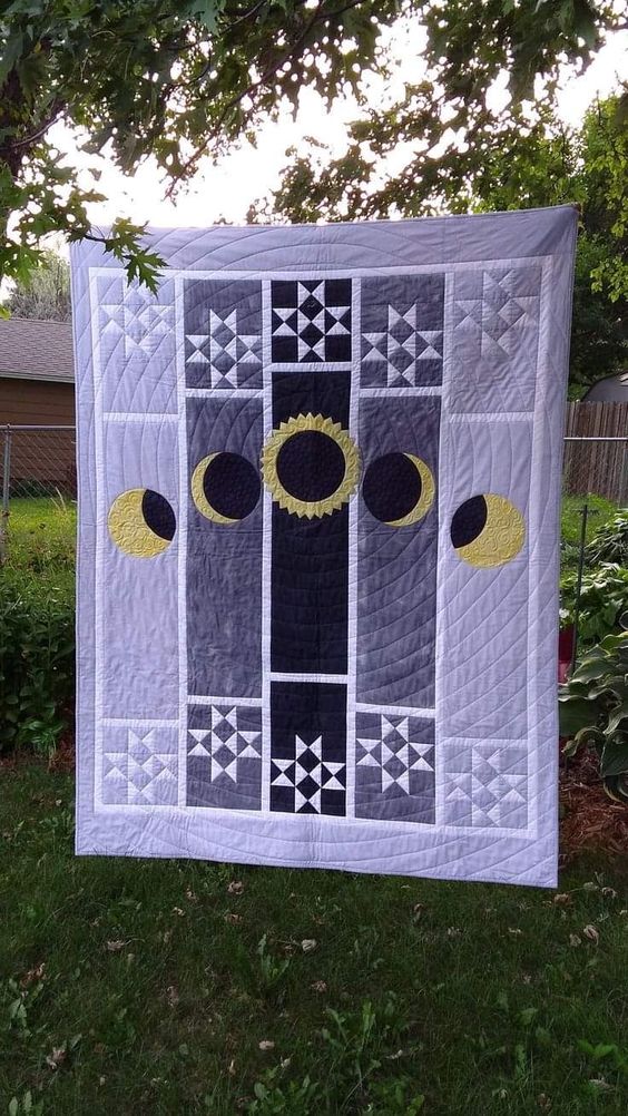 Eclipse Sky Quilted Blanket - Throw (55" x 60")