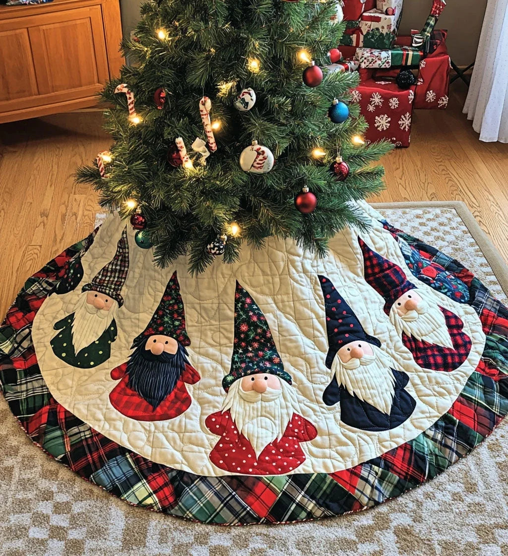 Noel Nostalgia Quilted Christmas Tree Skirt
