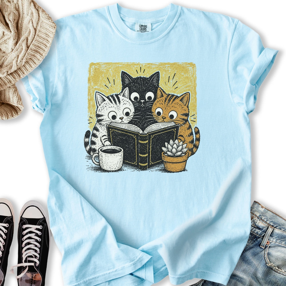 Kittens Reading Relaxed Tee