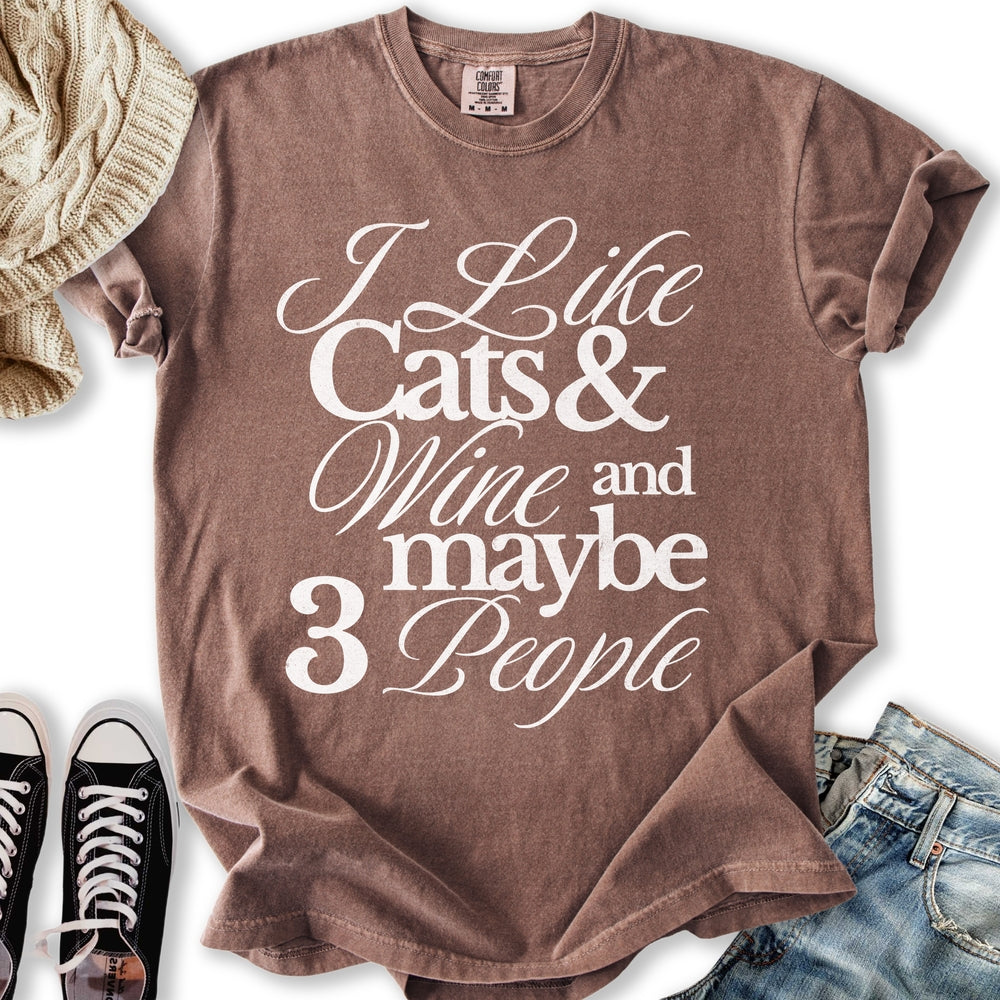 I Like Cats and Wine Relaxed Tee