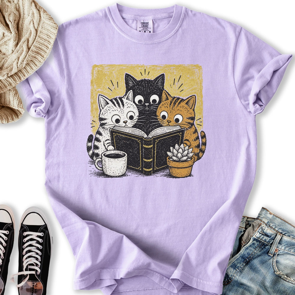 Kittens Reading Relaxed Tee