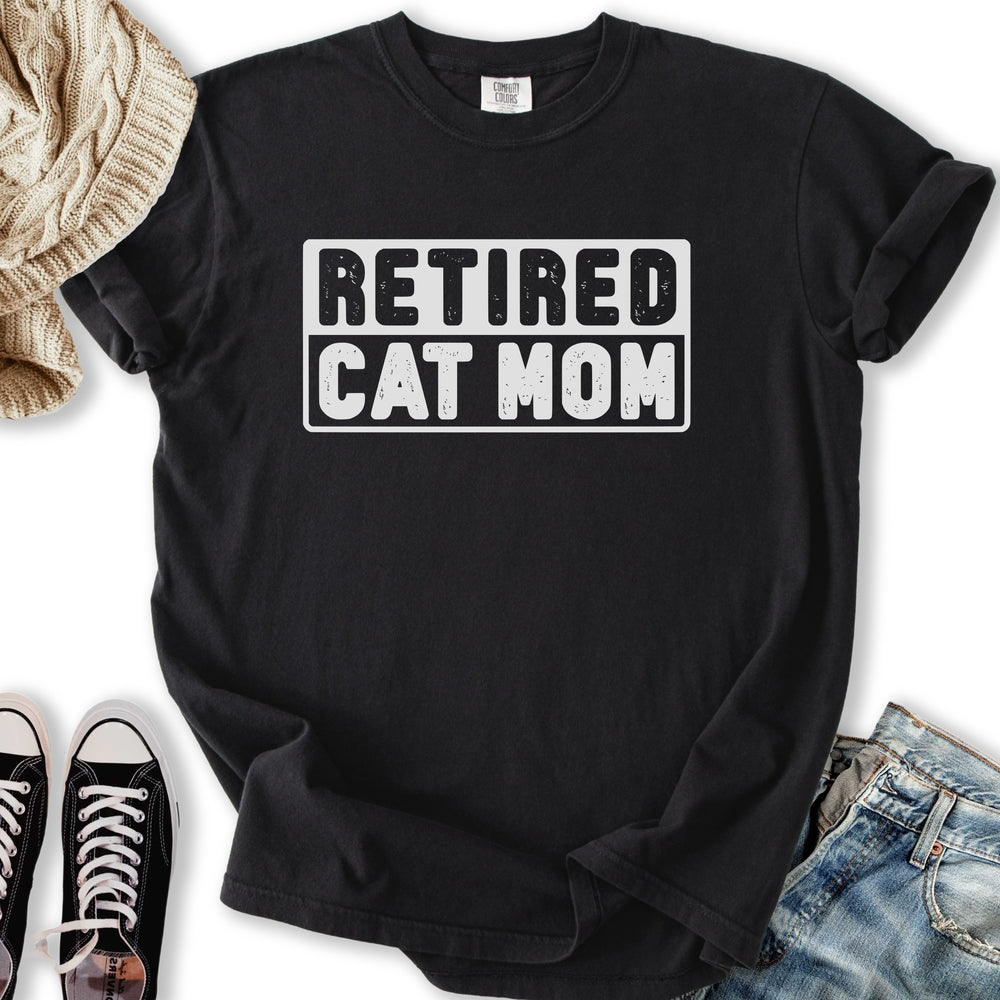 Retired Cat Mom Relaxed Tee