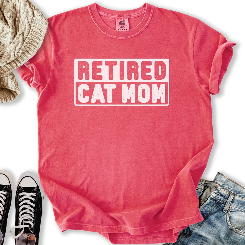 Retired Cat Mom Relaxed Tee