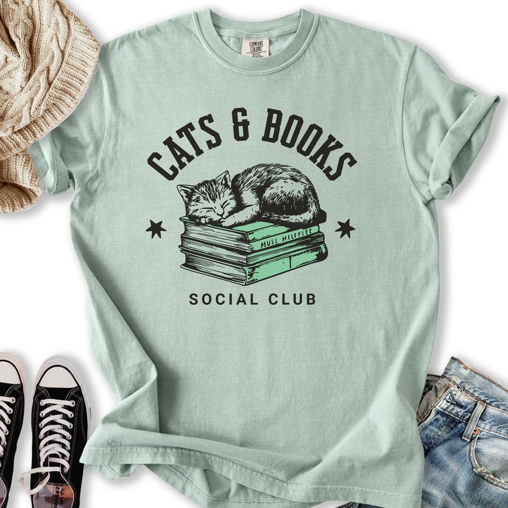 Cats & Books Social Relaxed Tee
