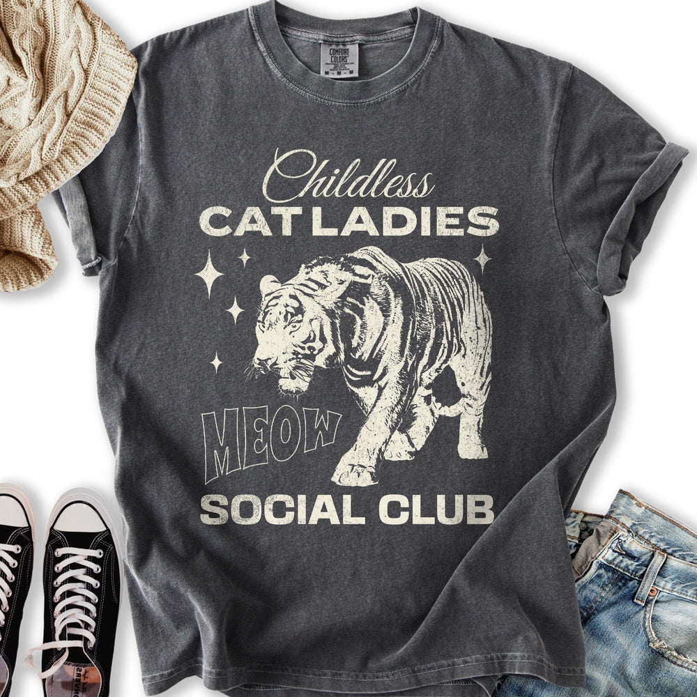 Childless Cat Lady Relaxed Tee