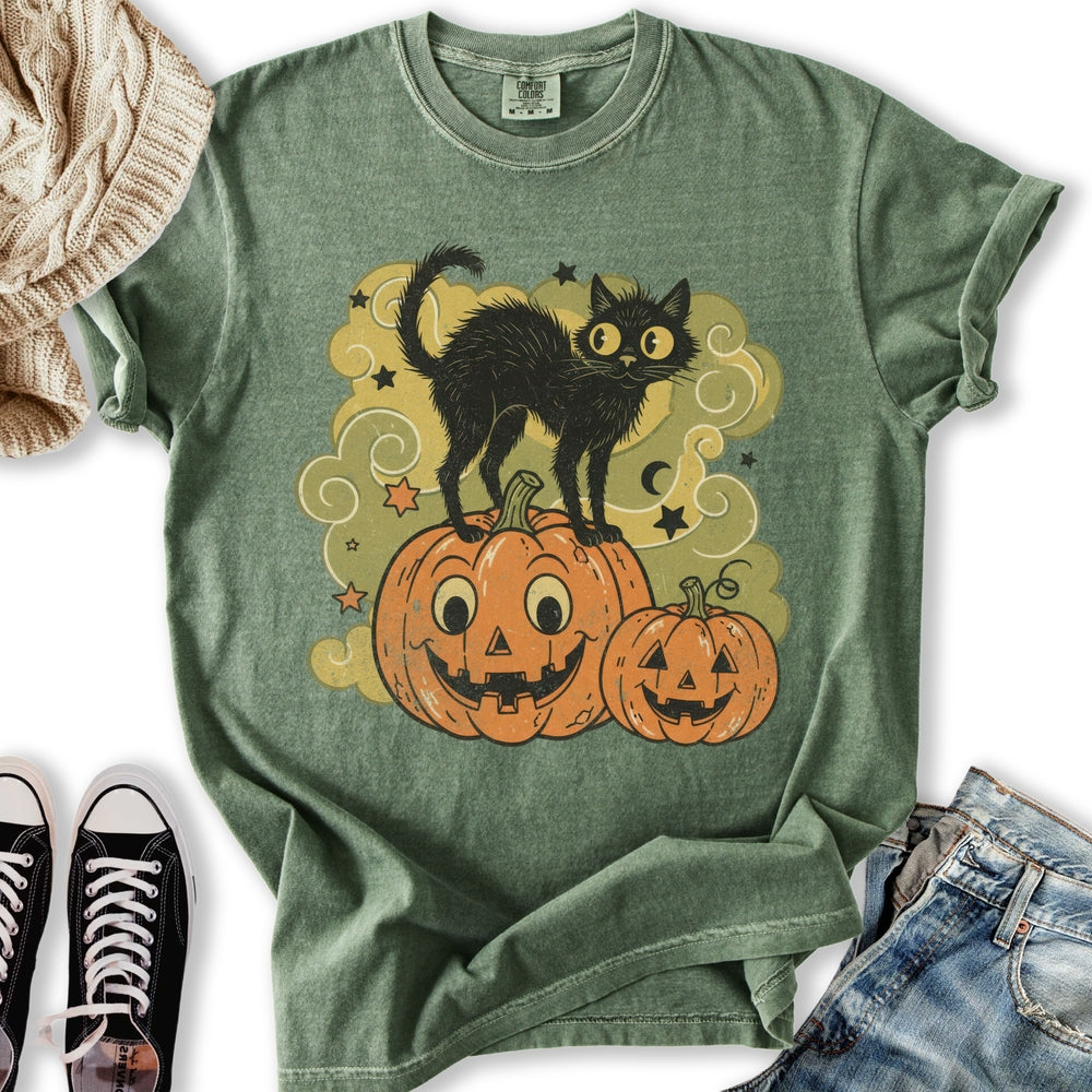 Vintage Halloween Cat Relaxed Tee