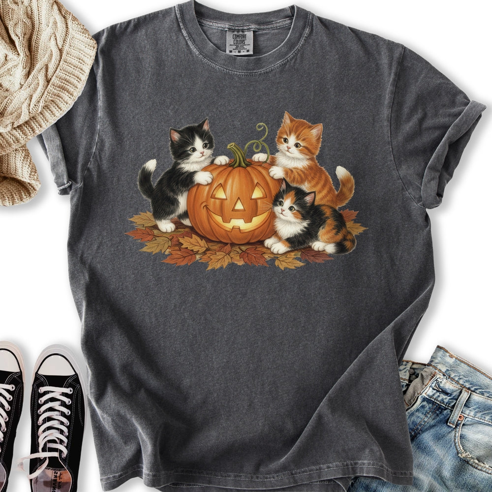 Cute Fall Kittens Relaxed Tee