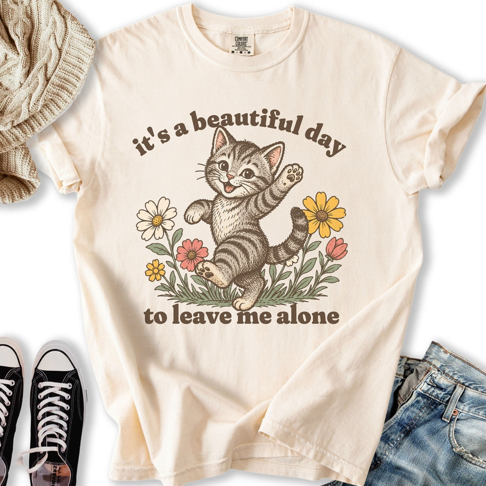 Beautiful Day Cat Relaxed Tee