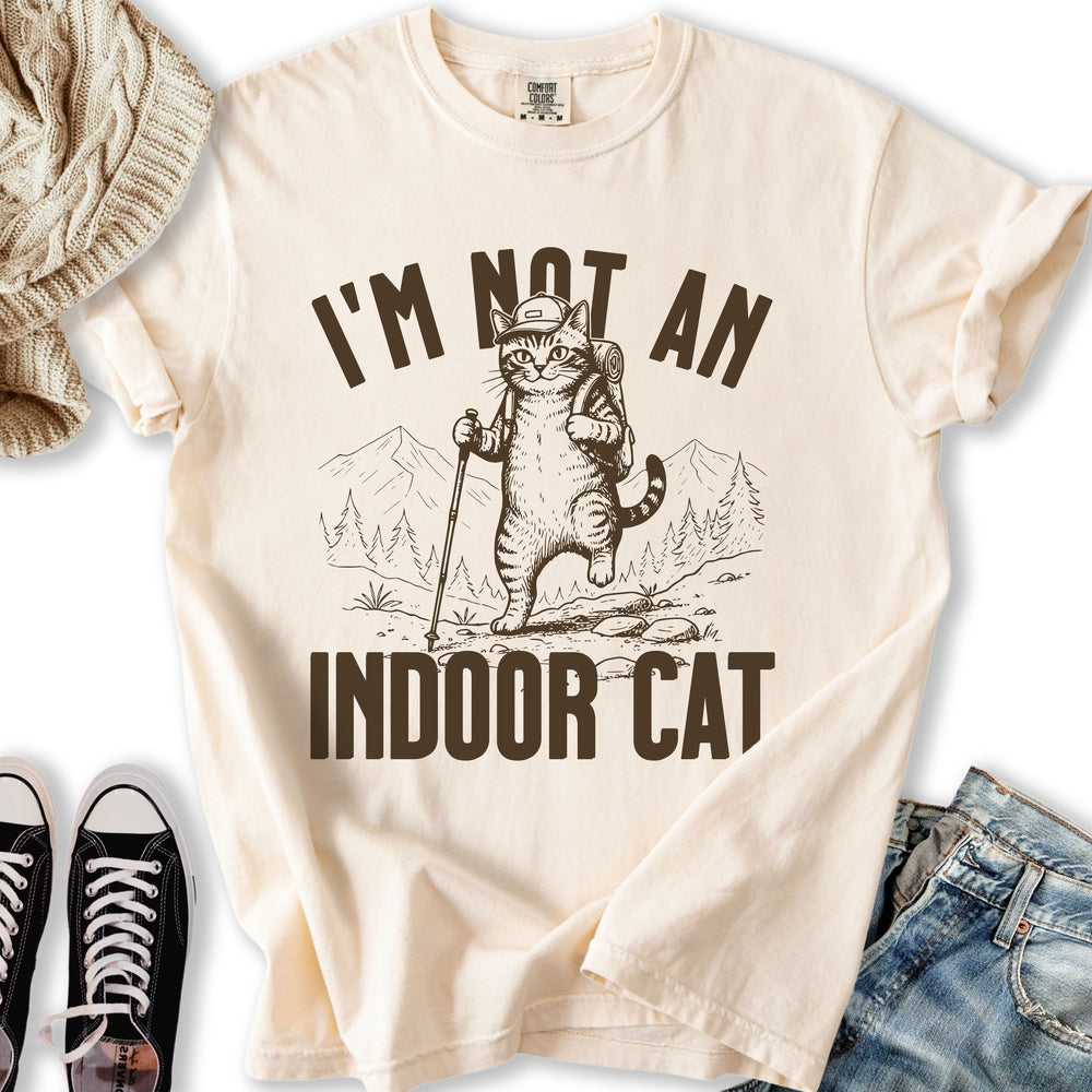 Outdoor Cat Relaxed Tee