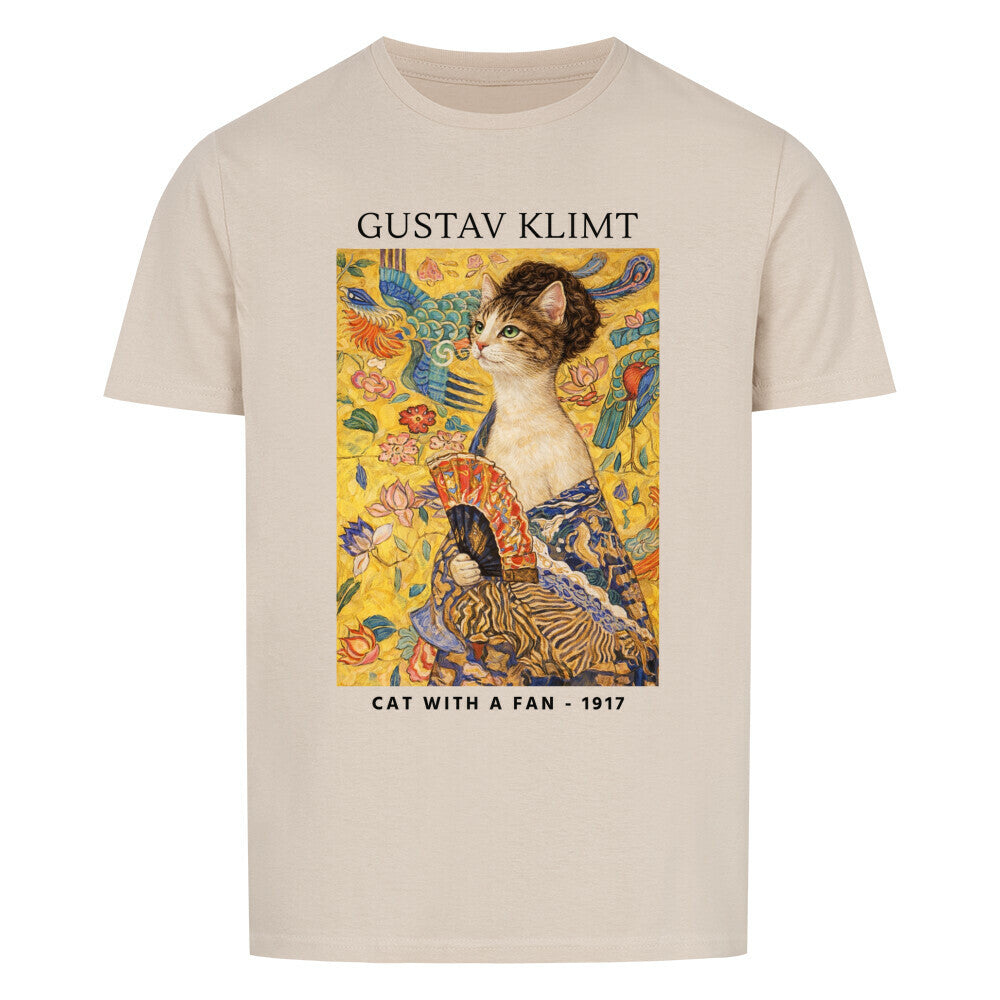 Cat With A Fan Basic Shirt Unisex