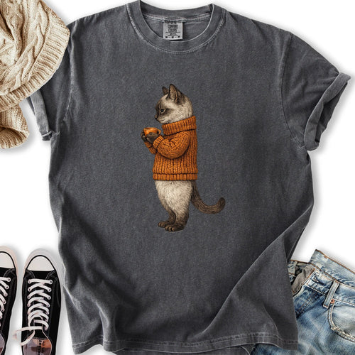 Cozy Siamese Cat Relaxed Tee
