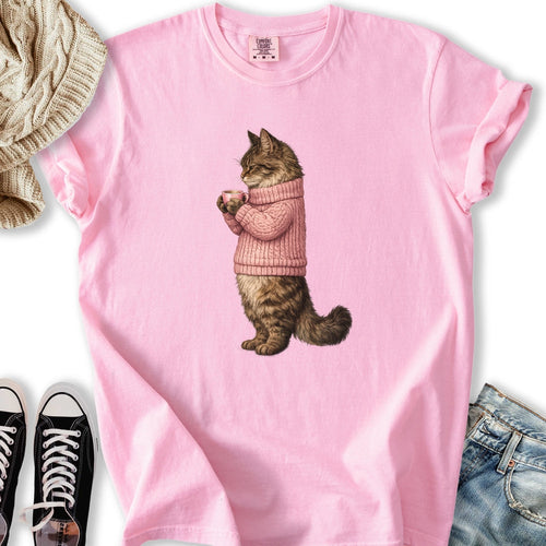 Cozy Maine Coon Cat Relaxed Tee
