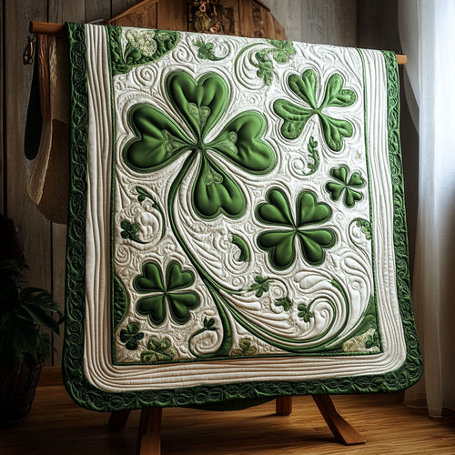 Clover Glow Quilted Blanket - Baby (30" x 40")