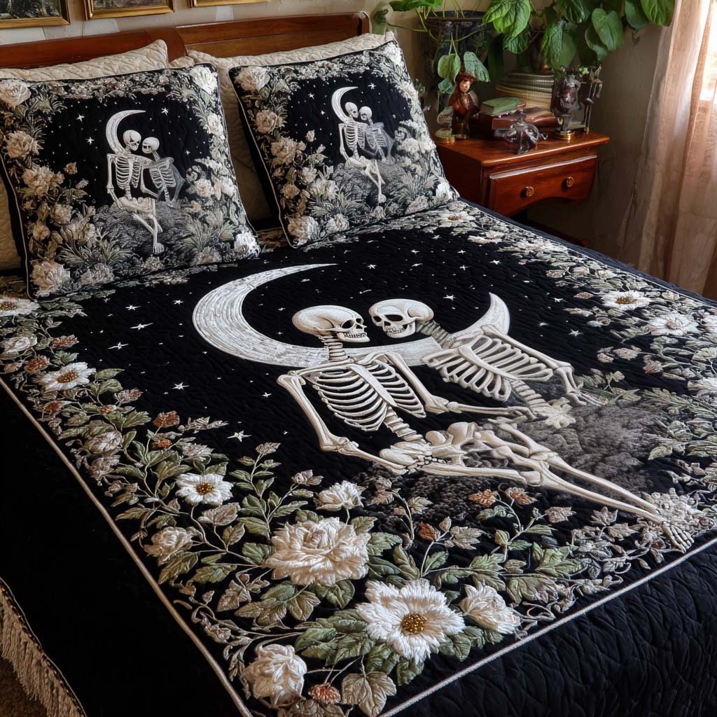 Moonlit Love 3-Piece Quilted Bedding Set - Single (59" x 70")