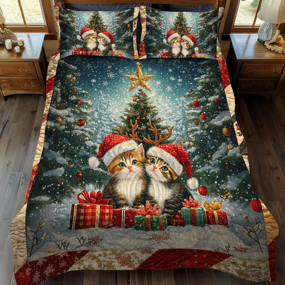 Purrfect Christmas Cats 3-Piece Quilted Bedding Set - Single (59" x 70")