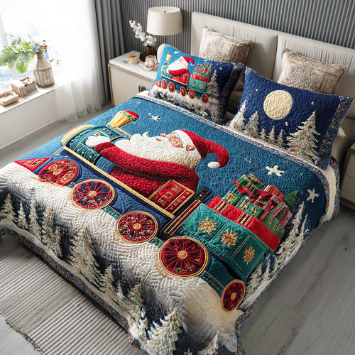 Santa Train Trail 3-Piece Quilted Bedding Set - Single (59" x 70")