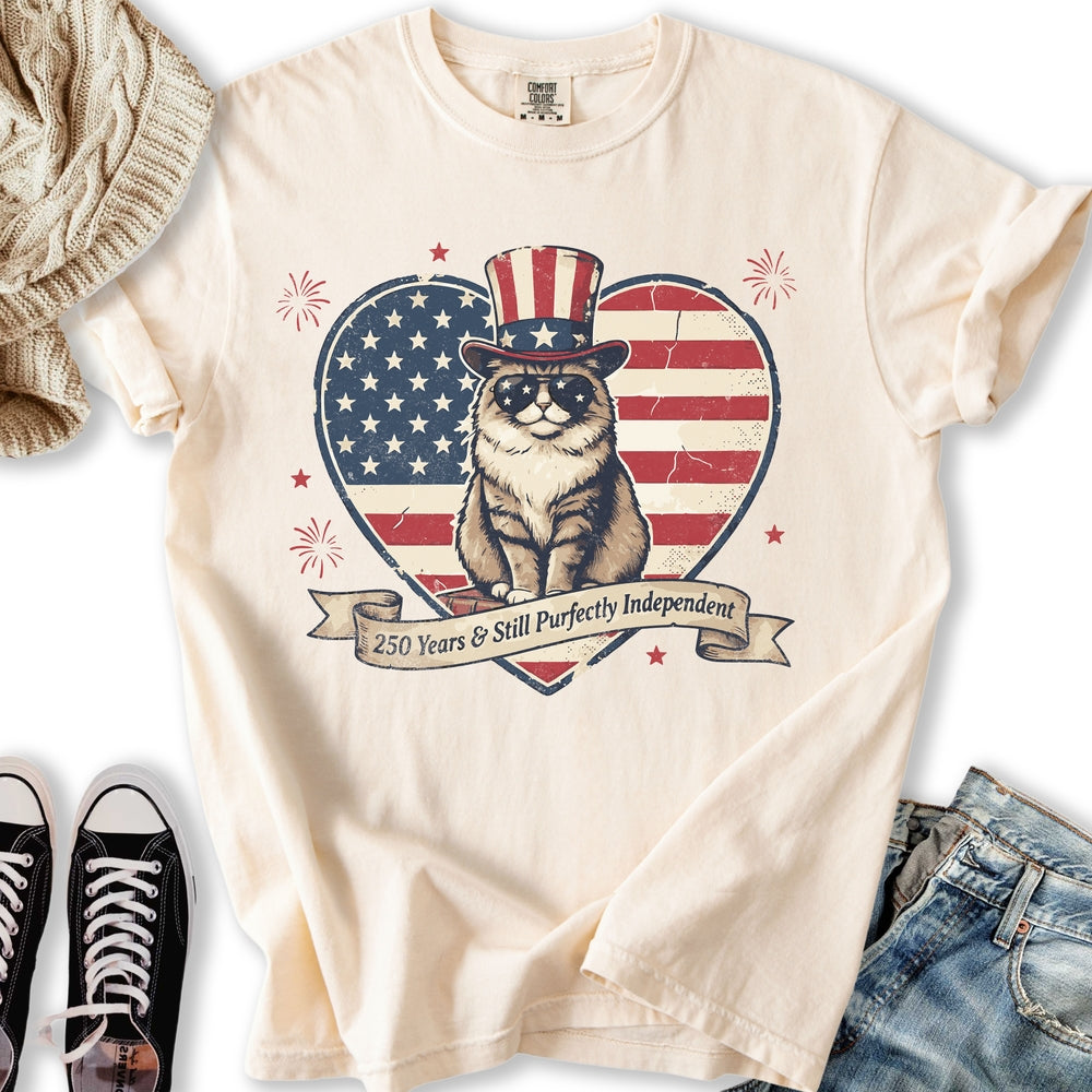 Purfectly Independent Cat Relaxed Tee