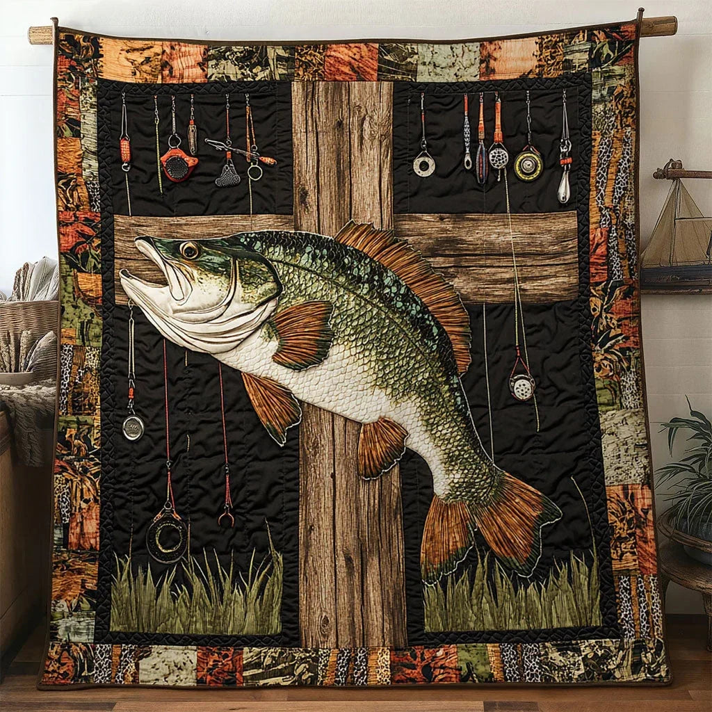 Bass Fish Shore Light Quilt Blanket