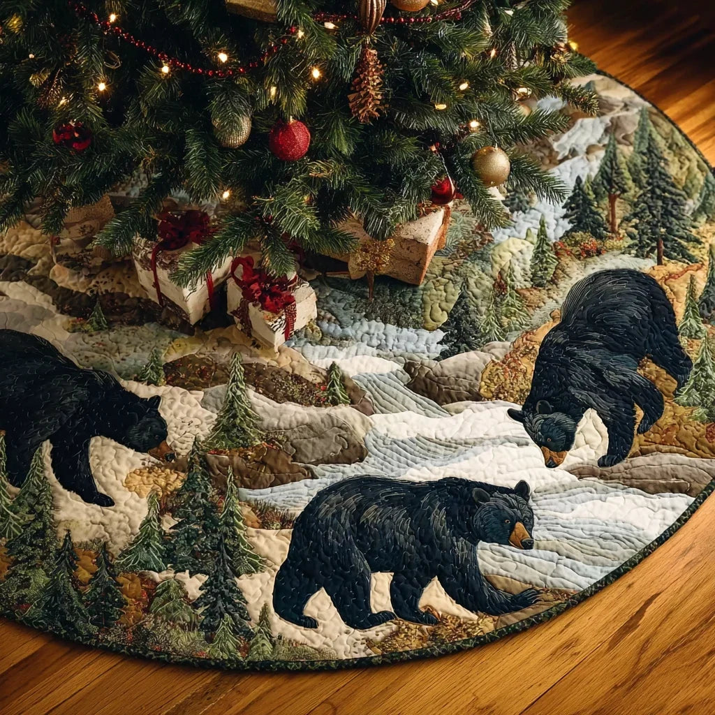 Bear Horizon Christmas Quilted Tree Skirt