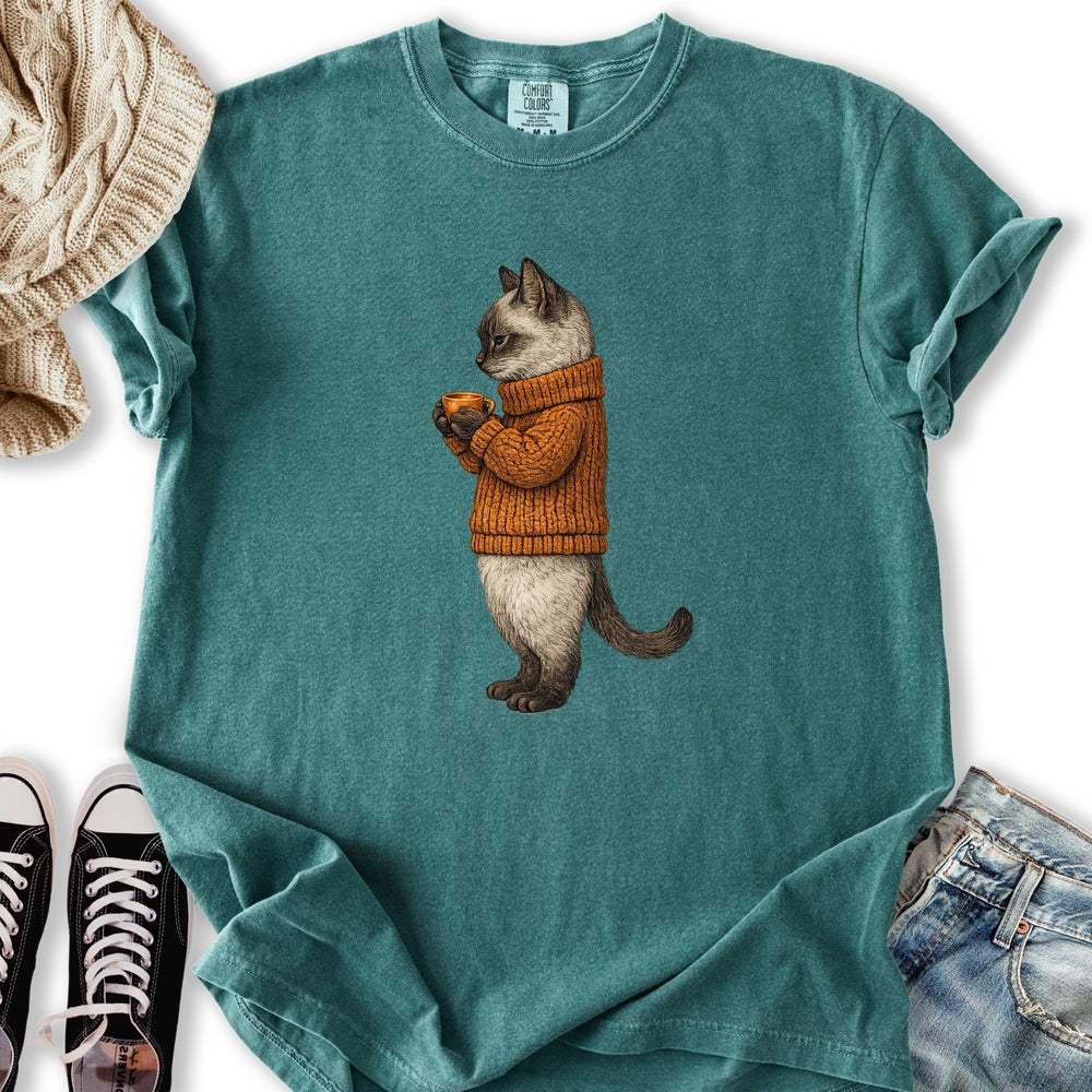 Cozy Siamese Cat Relaxed Tee