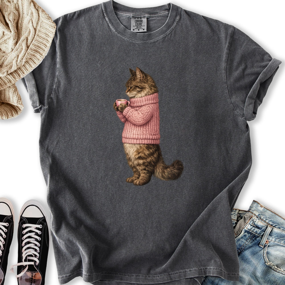 Cozy Maine Coon Cat Relaxed Tee