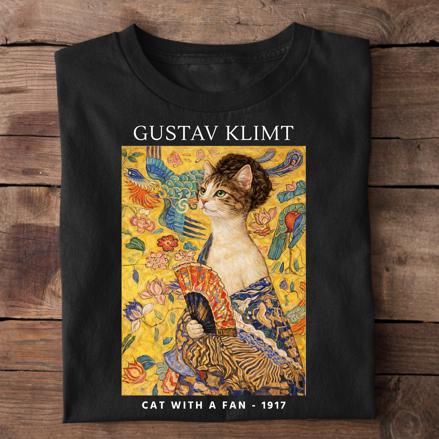 Cat With A Fan Basic Shirt Unisex