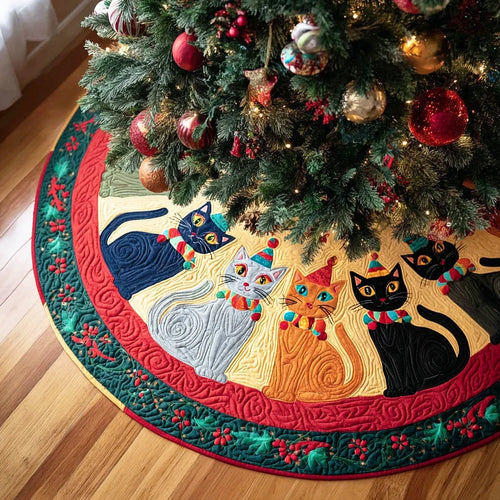 Cheeky Claus Christmas Quilted Tree Skirt