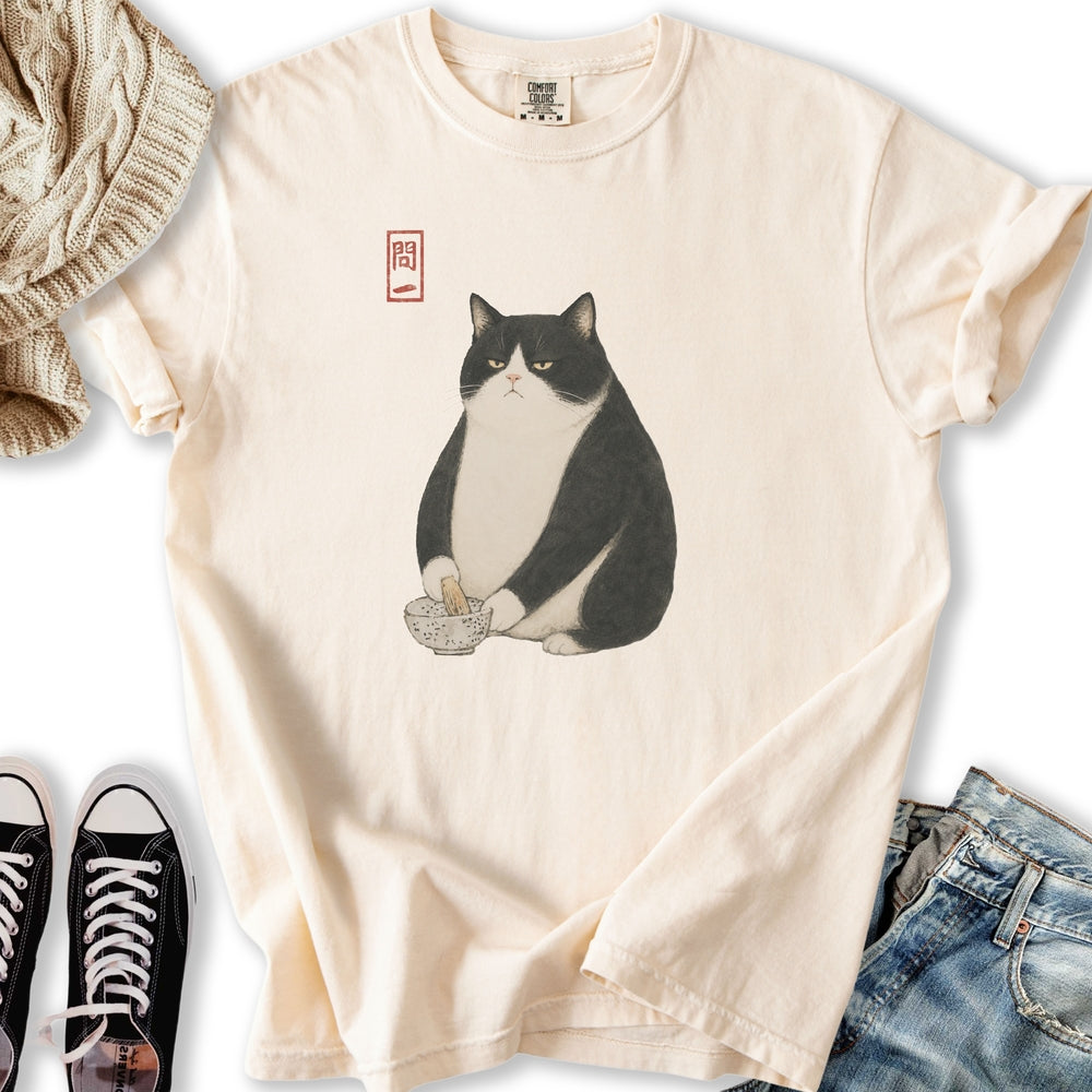 Japanese Tuxedo Cat Relaxed Tee