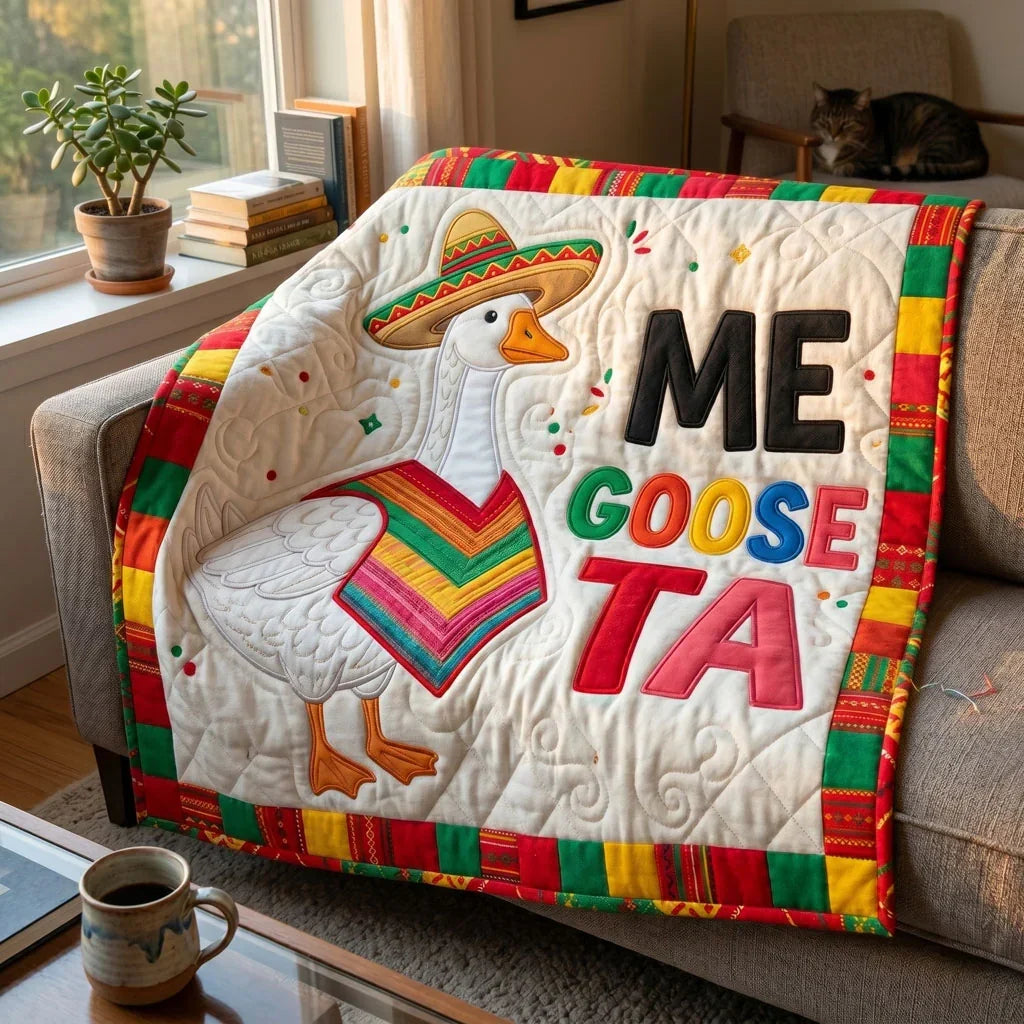 Funny Goose Fiesta Quilt Blanket