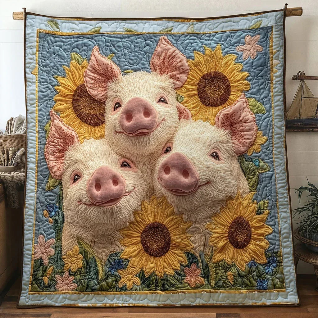 Happy Pig Quilt Blanket