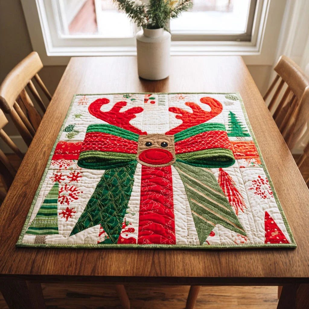 Holiday Knot Quilted Table Topper