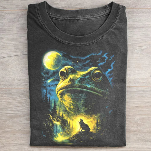 Frog Howling to the Moon T-shirt