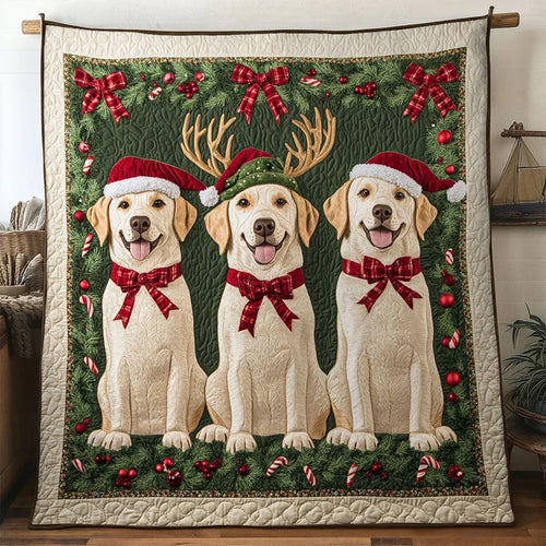 Labrador Christmas Hug Quilt Blanket