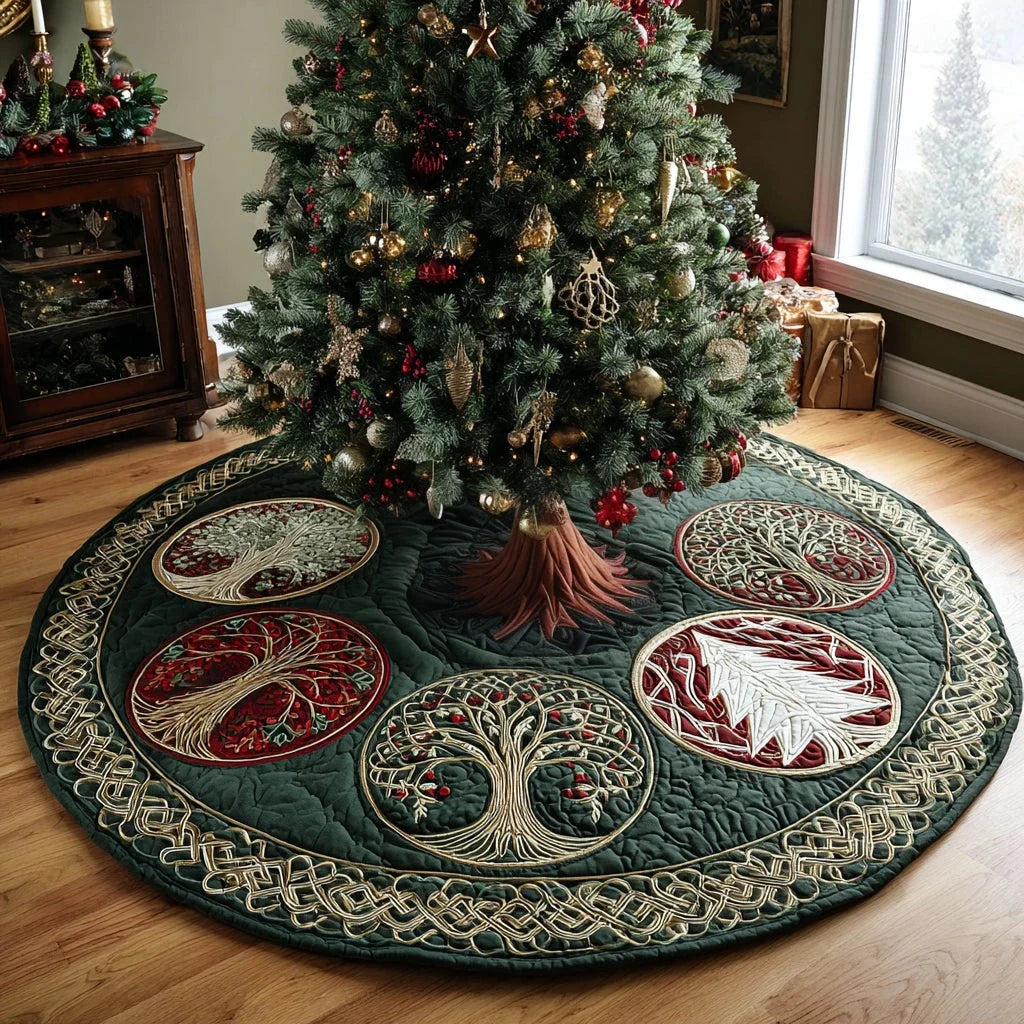Living Circle Christmas Quilted Tree Skirt