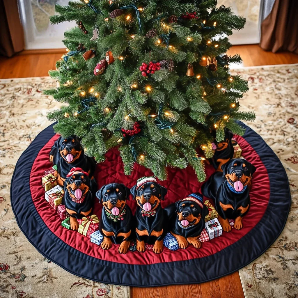 Loyal Rottweiler Christmas Quilted Tree Skirt