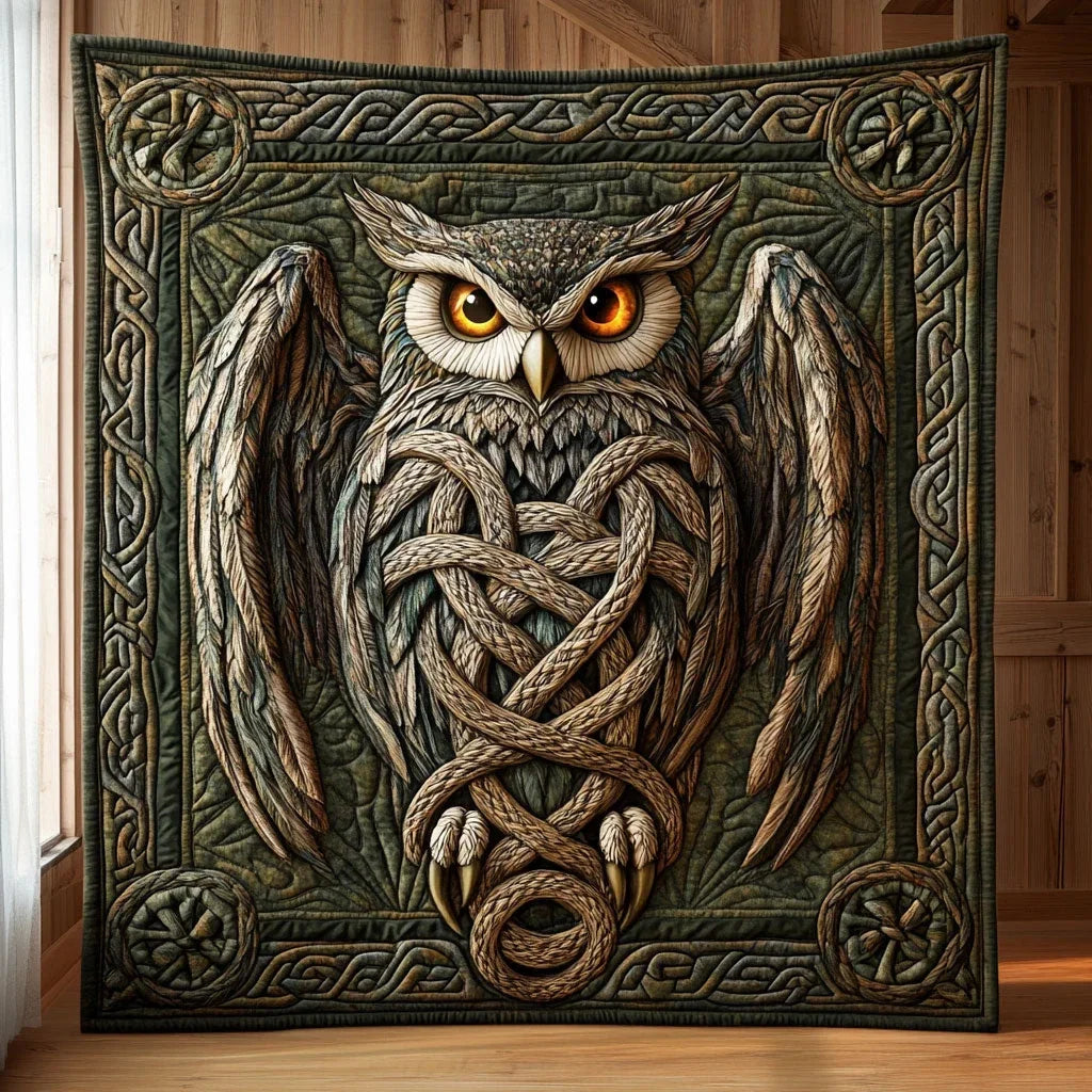 Primeval Eyes Quilt Blanket