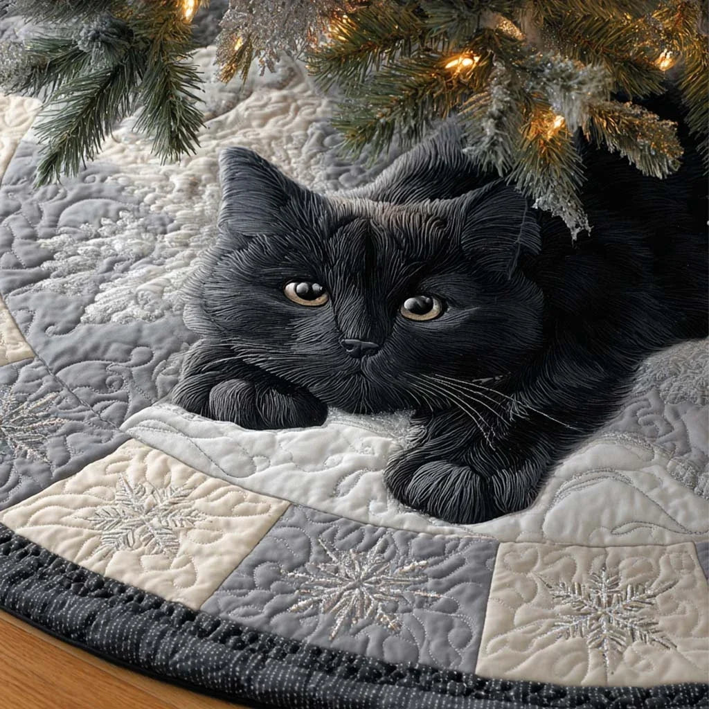 Shadow Gaze Quilted Tree Skirt