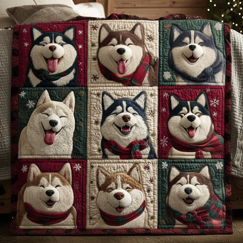 Smiling Husky Quilt Blanket