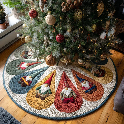 Snickerdoodle Christmas Quilted Tree Skirt