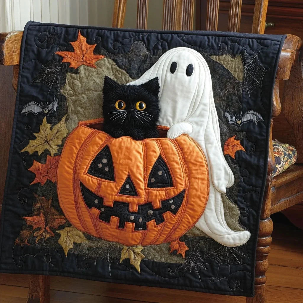 Spooky Halloween Cat Quilt Blanket