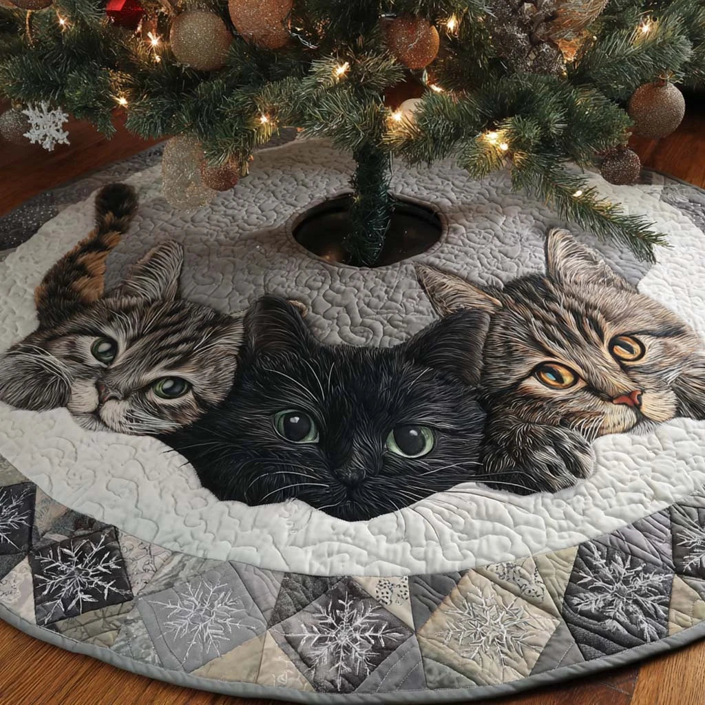 Trio Watchers Quilted Tree Skirt