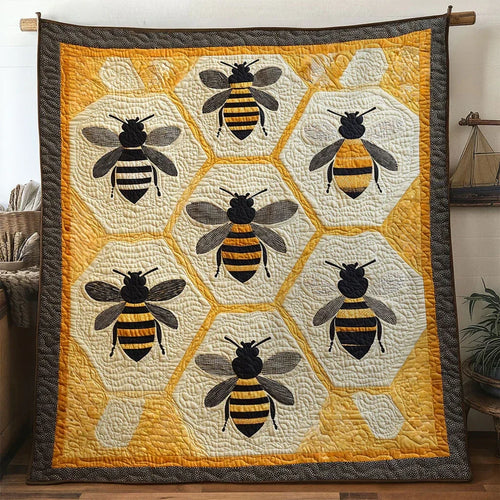 Wild Garden Bee Quilt Blanket
