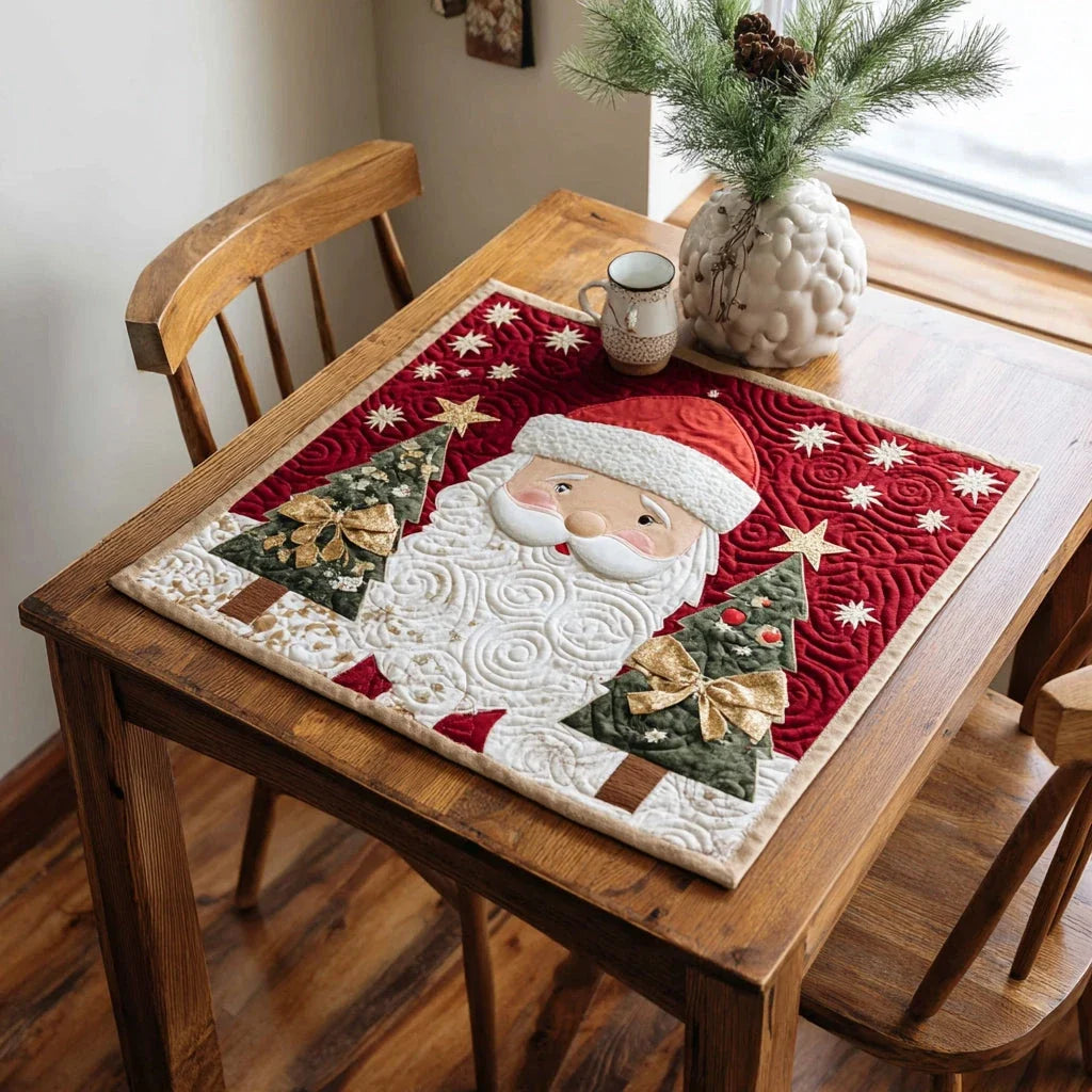 Wreath Santa Claus Quilted Table Topper